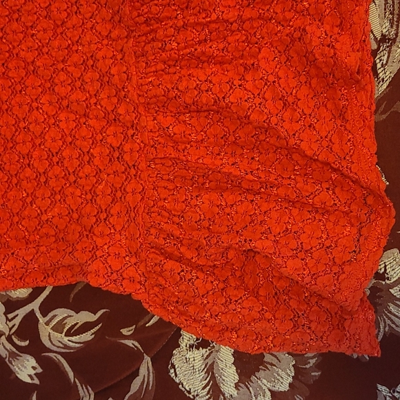 Beautiful Blouse - Picture 3 of 6